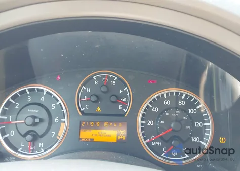 2013 Nissan Armada Platinum z USA, uszkodzony, nr VIN 5N1AA0NE2DN600481